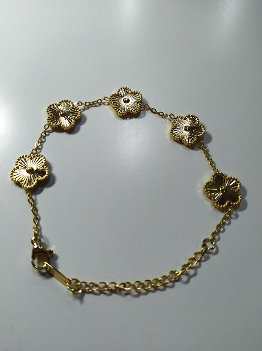 Pulsera trebol de cinco hojas oro